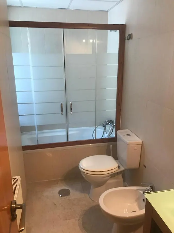 Habitacion Doble Independiente Con Bano Compartido グラナダ 0*,  スペイン